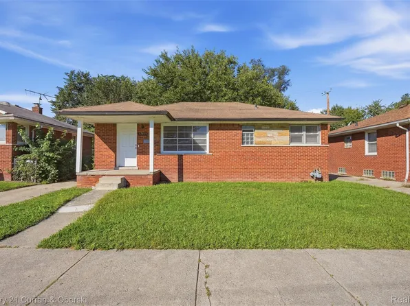 17831 Hoover St, Detroit, MI 48205
