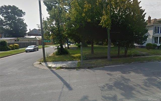 1st image of 2611 2nd Ave
