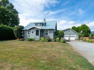 3710 3rd St, Tillamook, OR 97141