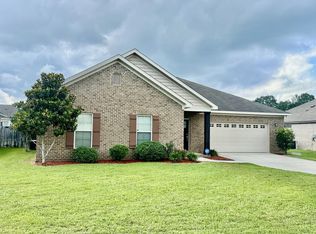 102 Middlebury Ct, Dothan, AL 36301