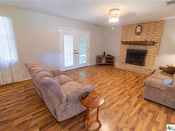 5th image of 1405 Ruiz Dr