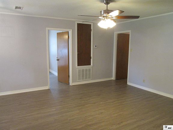 4th image of 94 Birchwood Dr