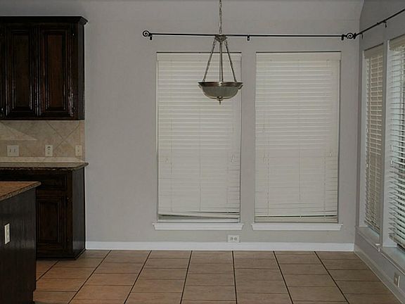 3rd image of 2515 Harpers Creek Ct