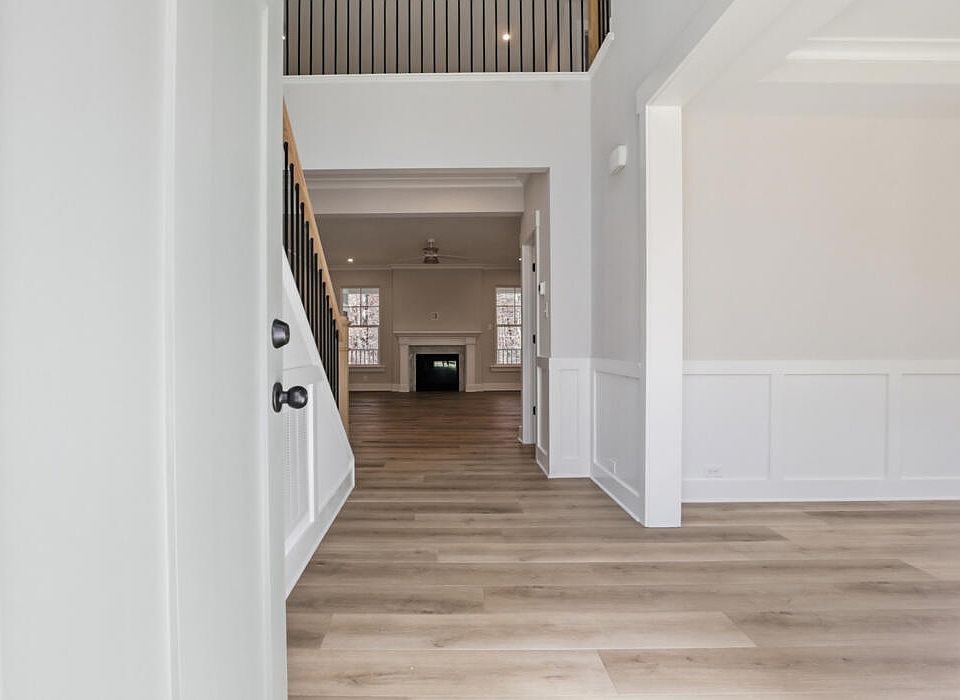 These photos are representative of this floor plan, but all options may not be available in every co