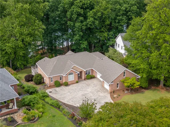 209 Amethyst Way, Seneca, SC 29672