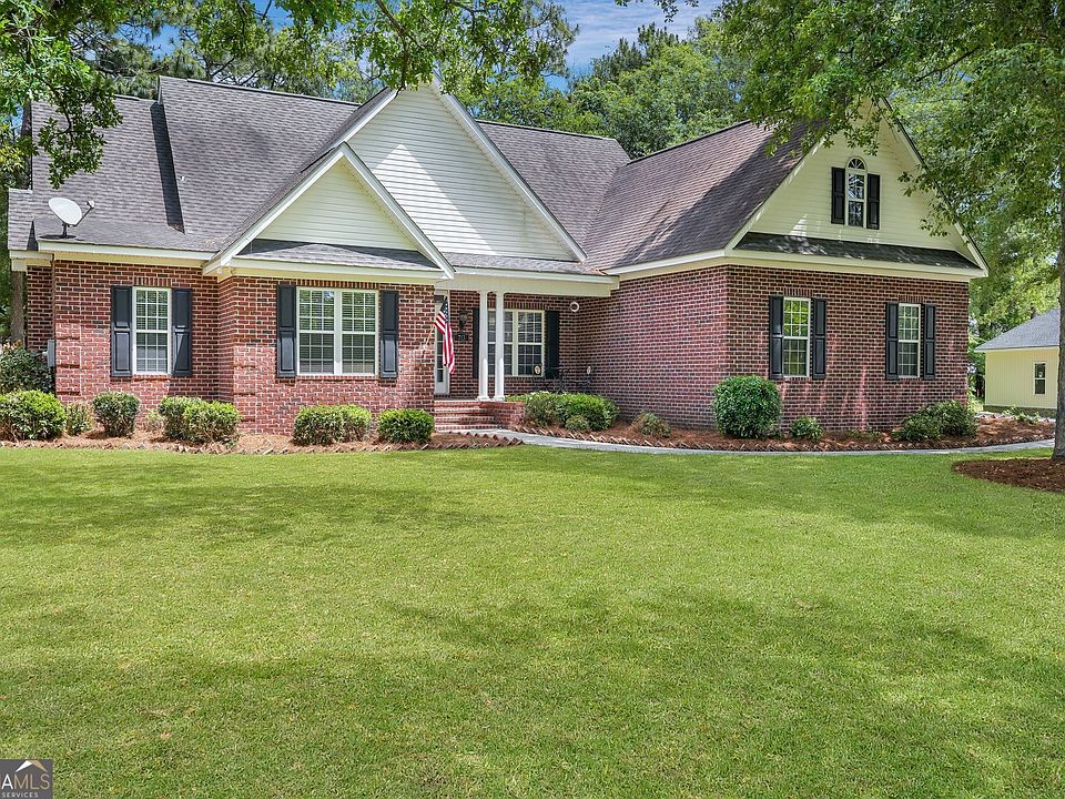 1st image of 713 Tennessee Walk