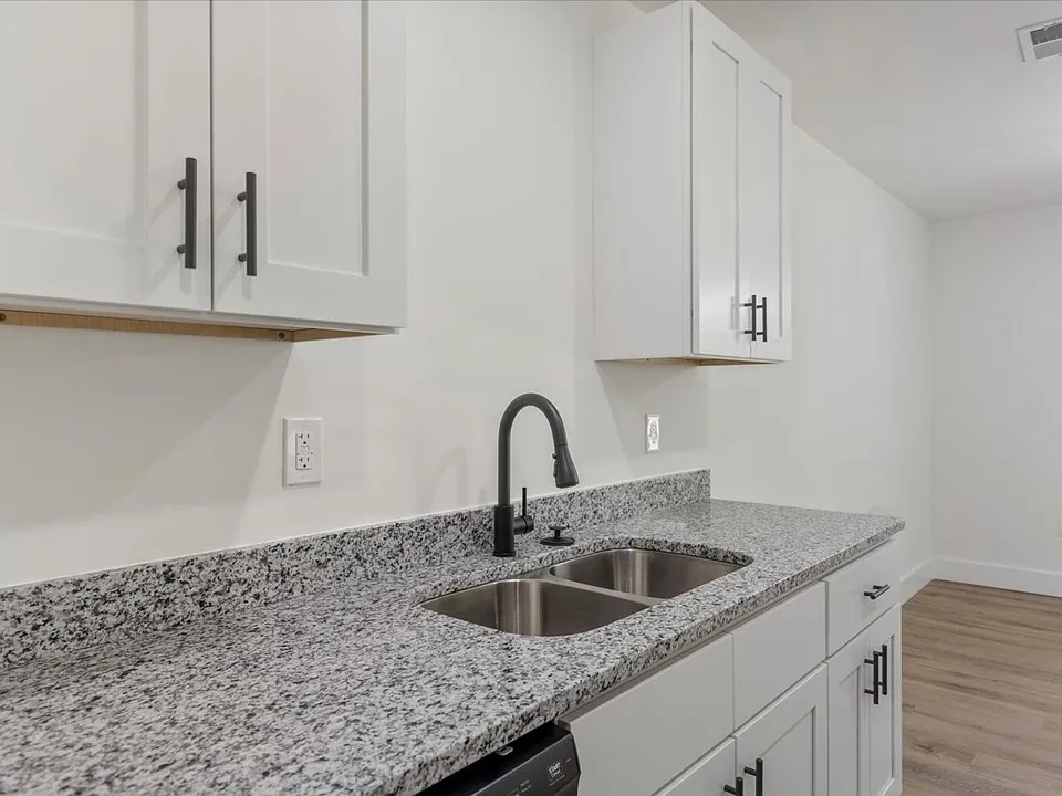 Arlington Townes Modern 3-Bedroom Townhomes in Greer, SC