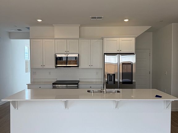 3rd image of 3342 Golden Trails Ln