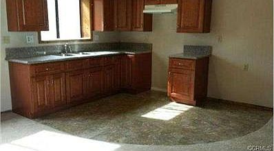 5th image of 1009 W Country Club Blvd