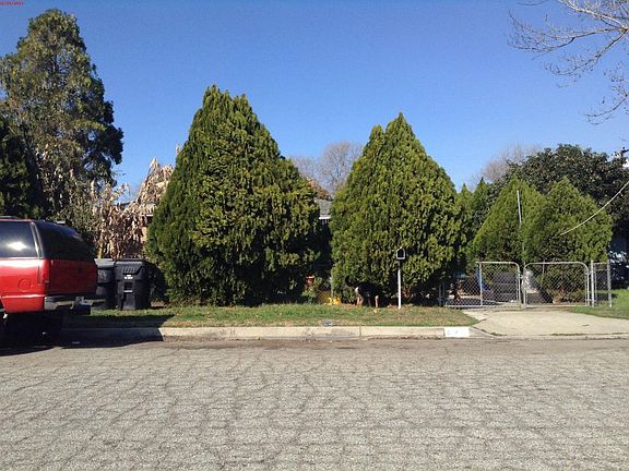 2nd image of 848 W 23rd St