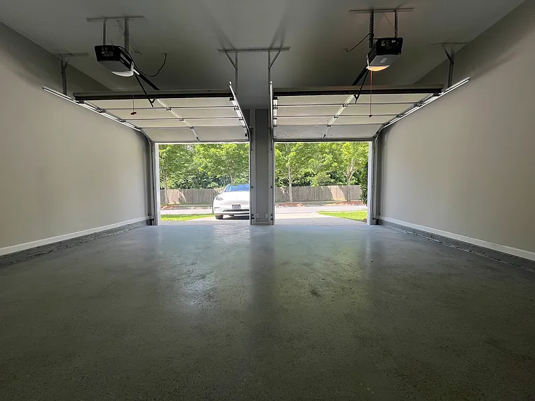2501 Southhaven Ln — Photo 40