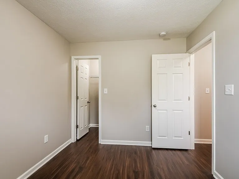 3039 Brandenburg Dr — Photo 8