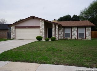 6739 Country Field Dr, San Antonio, TX 78240