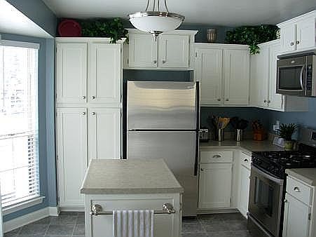 2nd image of 3024 Turnberry La