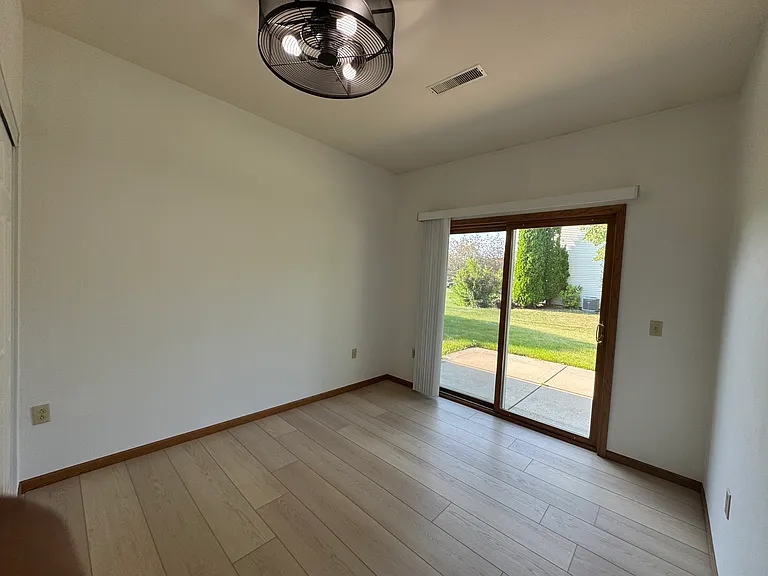 622 Greenfield Dr — Photo 15
