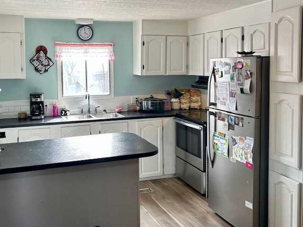4600 SW 53rd Ave, Grimshaw, AB T0H 1W0