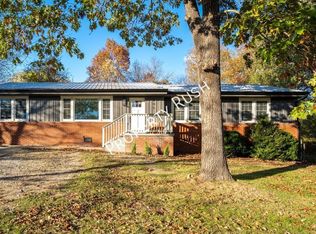 205 Hilltop Dr, Rossville, GA 30741