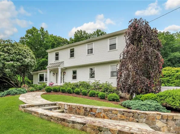 157 Okenuck Way, Shelton, CT 06484