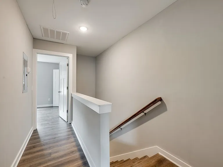 203 E Forge Ct — Photo 12