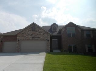 1550 N Oakfair Pl, Springfield, MO 65802