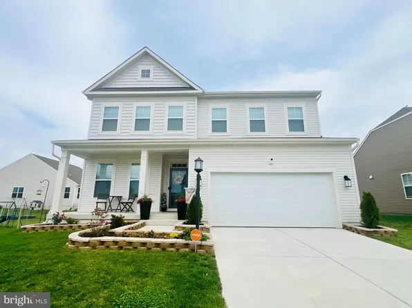 37 Feldberg Dr, Charles Town, WV 25414