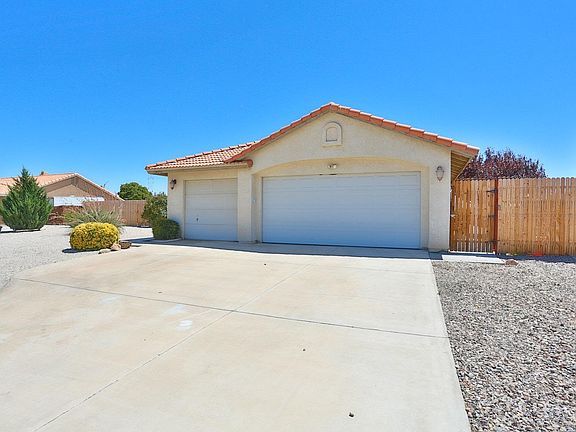 4th image of 14051 Winnemucca Trl