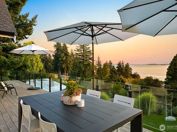 405 Bayside Road, Bellingham, WA 98225