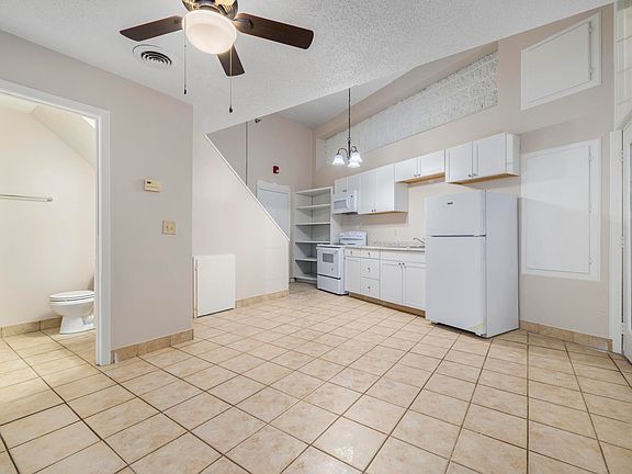 2nd image of 403 S Roan St #11330848