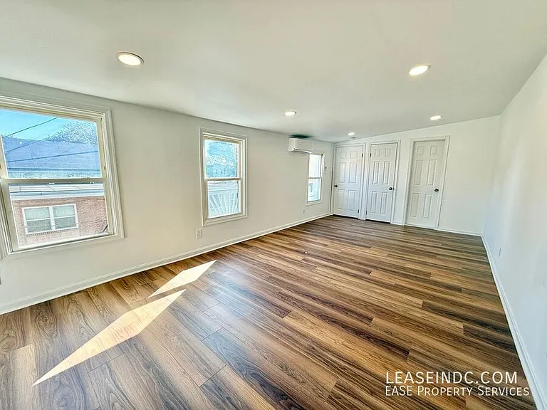 513 N St NW — Photo 28