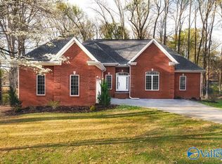 105 Charlemagne Cir, Harvest, AL 35749