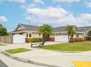 3712 Rossmoor Way, Los Alamitos, CA 90720