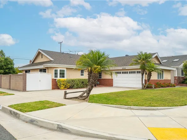 3712 Rossmoor Way, Los Alamitos, CA 90720