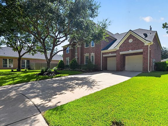 4th image of 4711 Kings Landing Ln