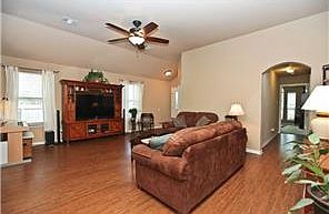 5th image of 1315 Tumbling River Dr