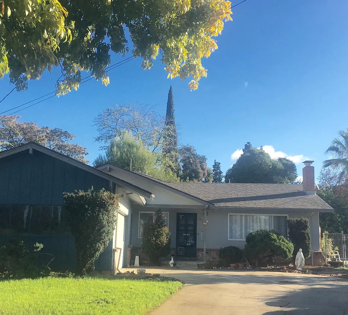 326 Michell Ct photo 1