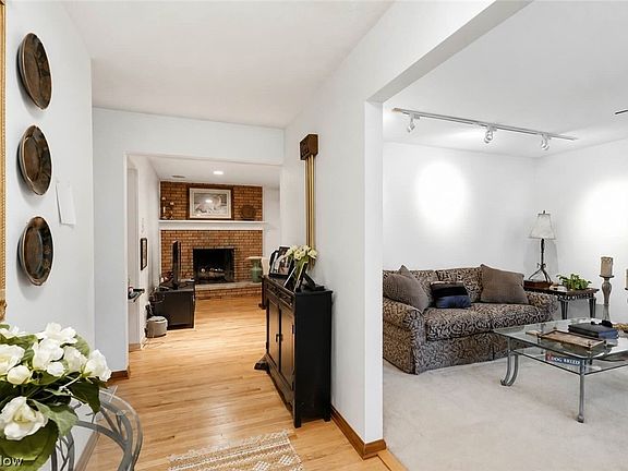3rd image of 7001 Grafton Rd