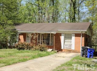 712 N Ivey Ave, Siler City, NC 27344