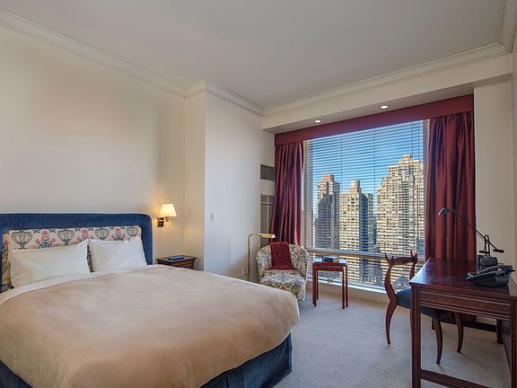 4th image of 1 Central Park N #35E