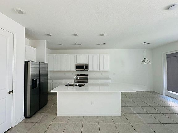 5th image of 799 Longboat Dr