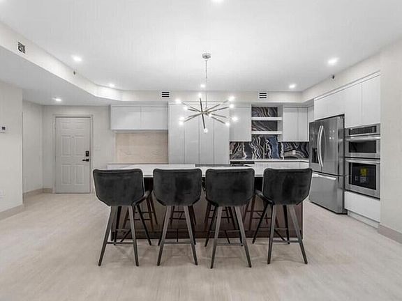 4th image of 1805 N Flagler Dr #219