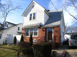 406 Nassau St, Bellmore, NY 11710