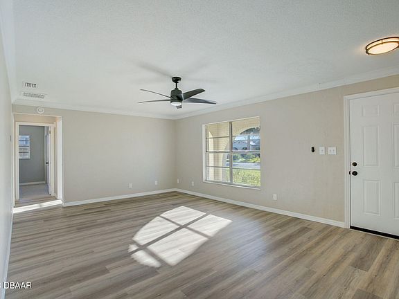 3rd image of 1348 Verona St