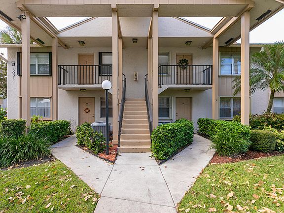 3rd image of 3031 SE Aster Lane #602