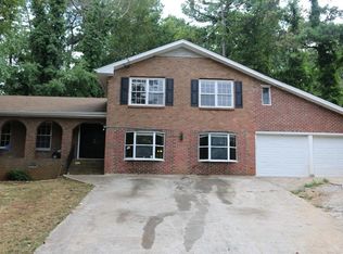 679 Bralorne Dr, Stone Mountain, GA 30087