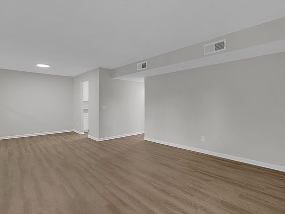 4th image of 4425 E Chapel Dr #106A