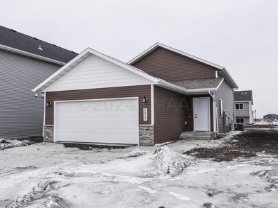 6820 Thomas St, Horace, ND, 58047