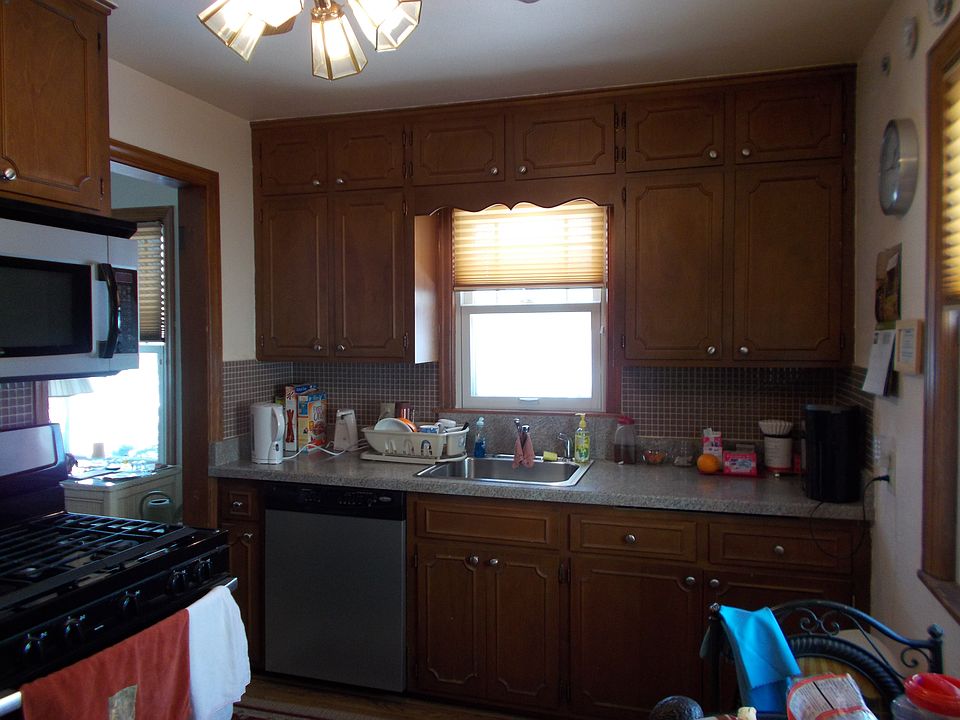2nd image of 6041 5th Ave S