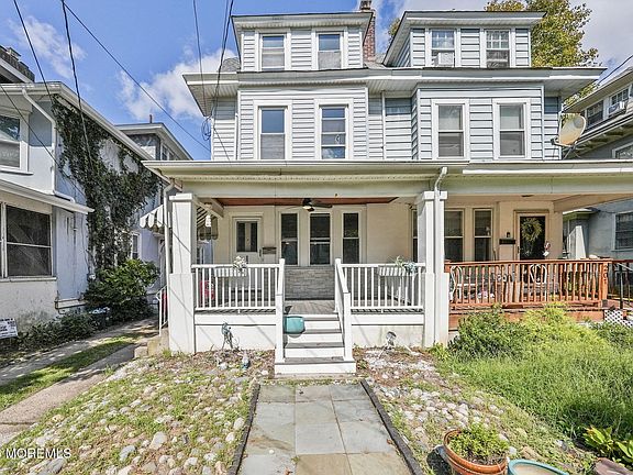 3rd image of 205 Maple Avenue