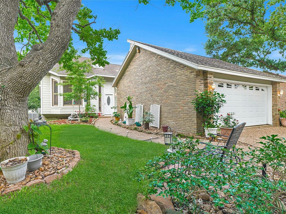1st image of 20130 Atascocita Shores Dr