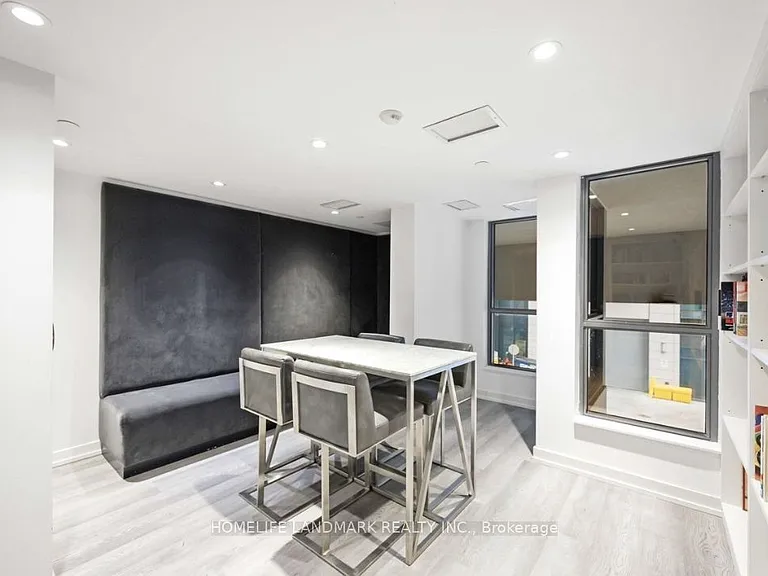 31 Tippett Rd #560 — Photo 18